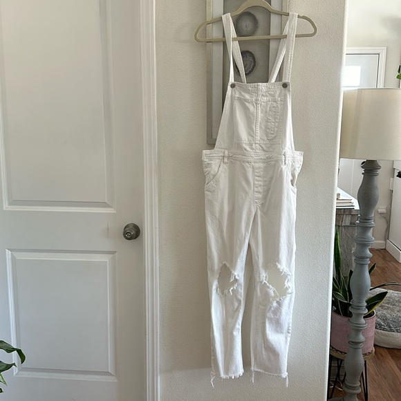 BlankNYC NWOT distressed white overalls ✨ - Picture 3 of 5